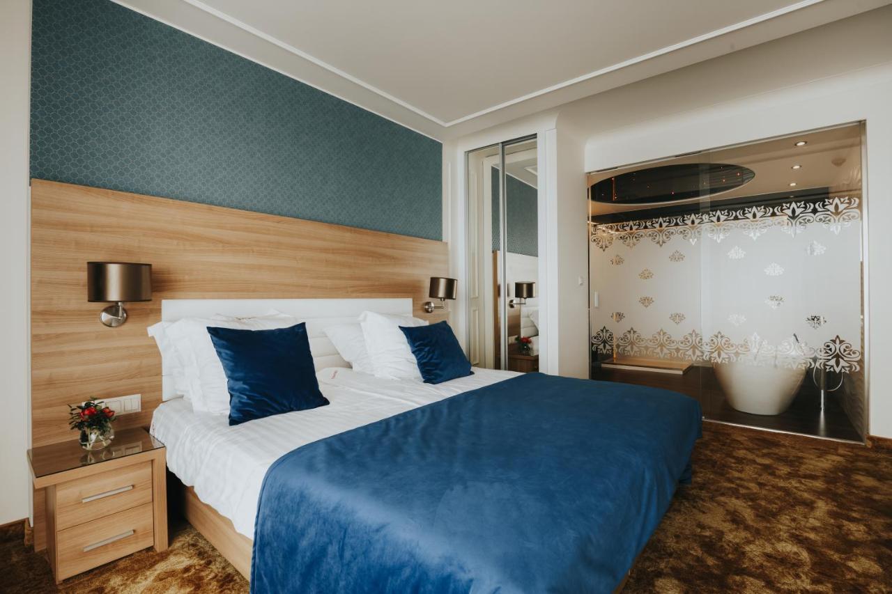 Hotel Sulkowski Conference Resort Boguszyn  المظهر الخارجي الصورة